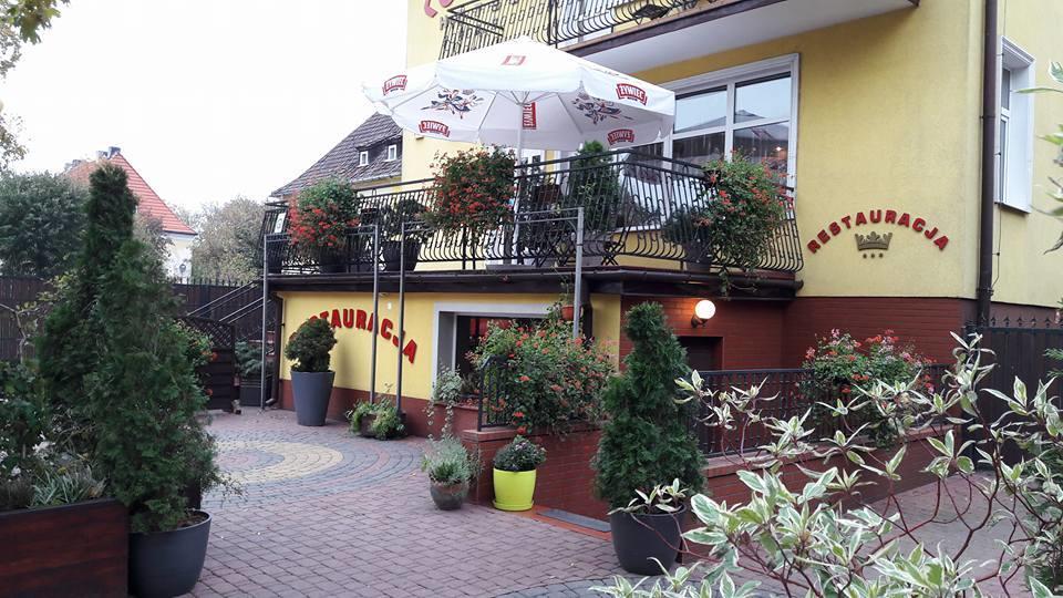 Hotel Korona Ciechanów Buitenkant foto
